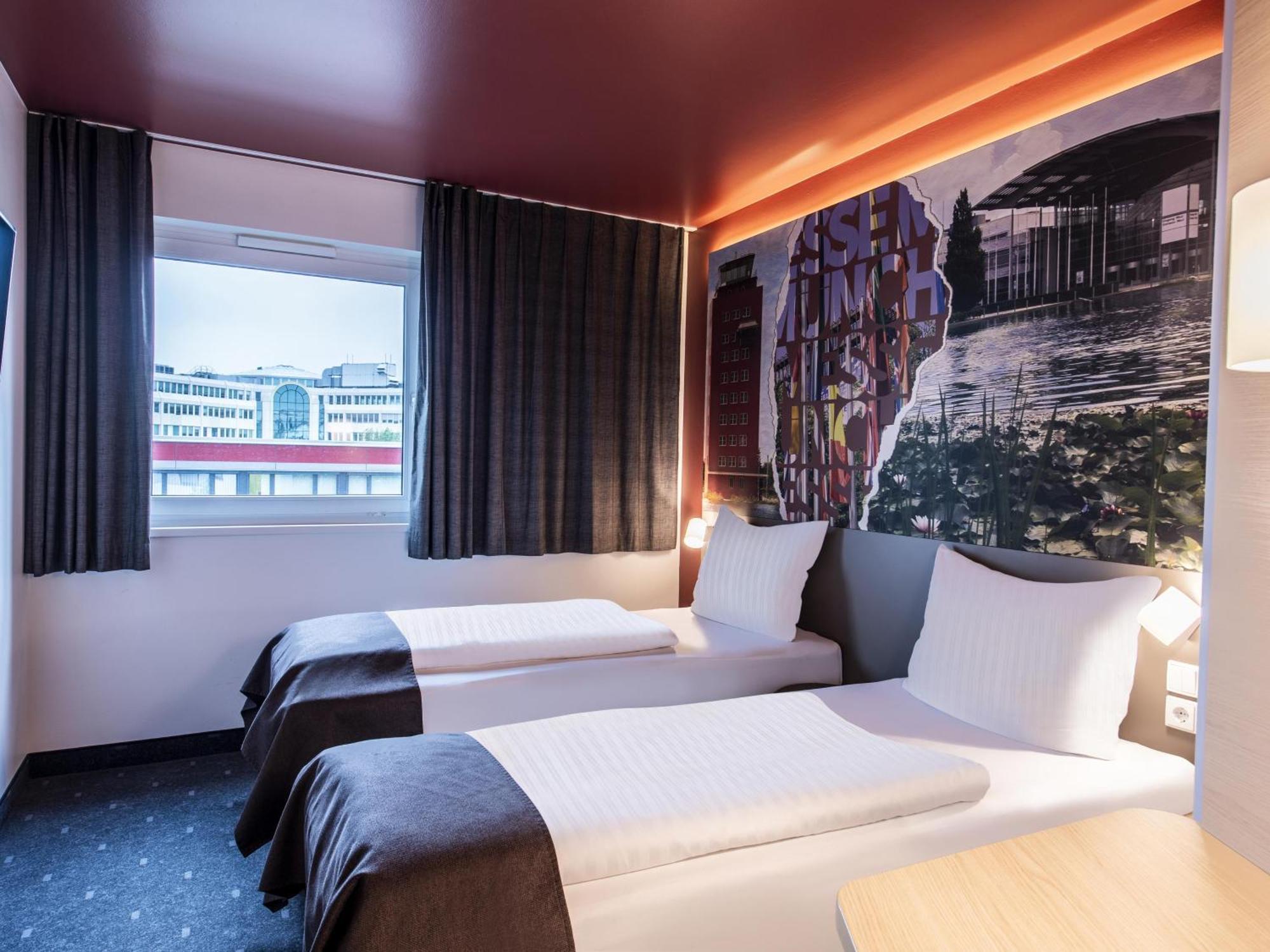B&B Hotel Muenchen-Messe Aschheim Bagian luar foto